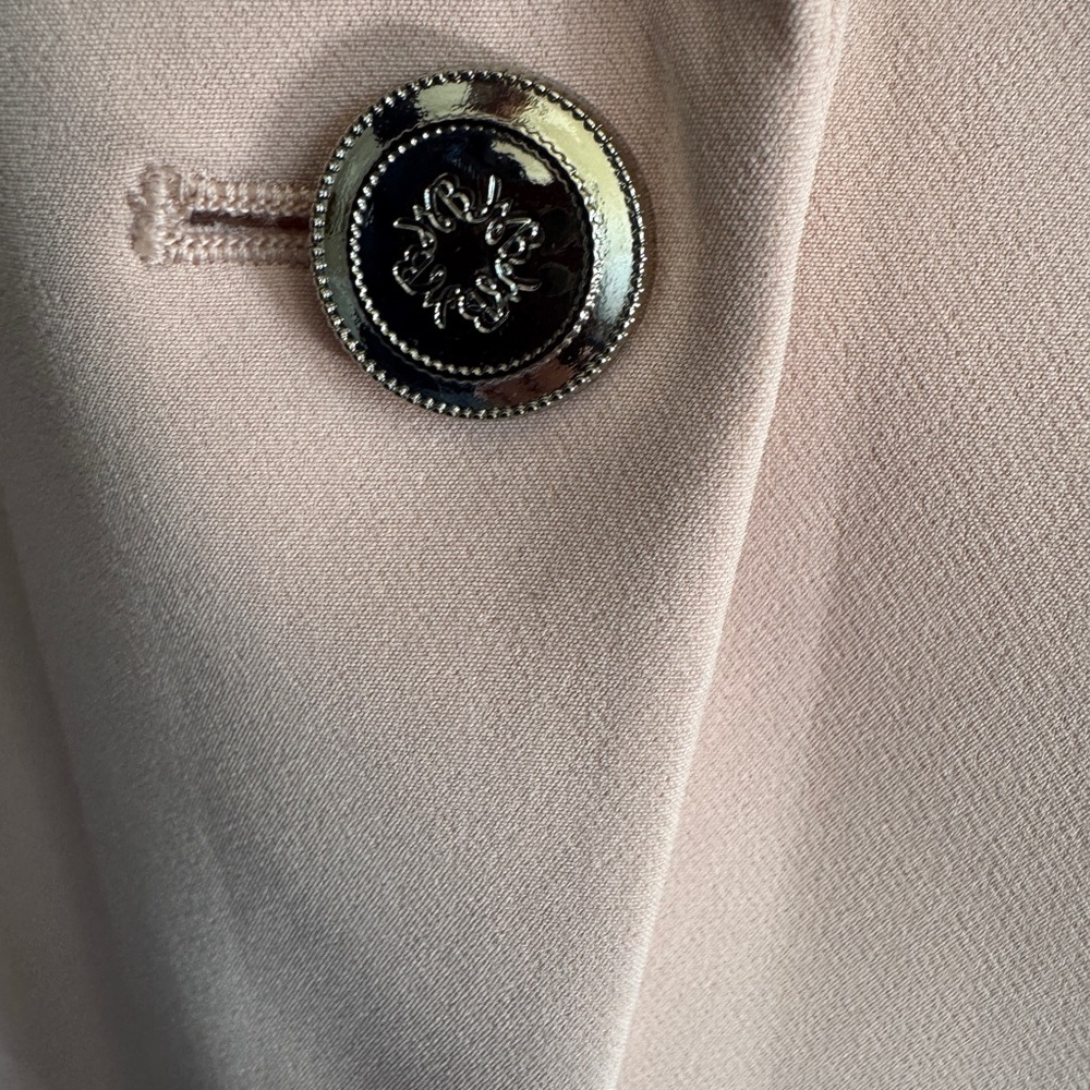 White House Black Market Pale Pink Tailored Suit with Ankle Length Pants - Picture 5 of 9